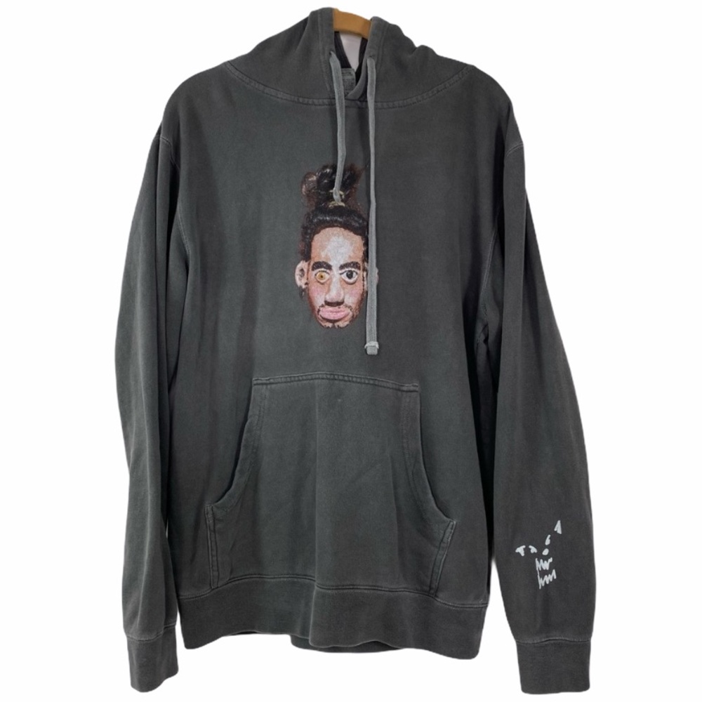 Independent gray jacket There's really a wolf